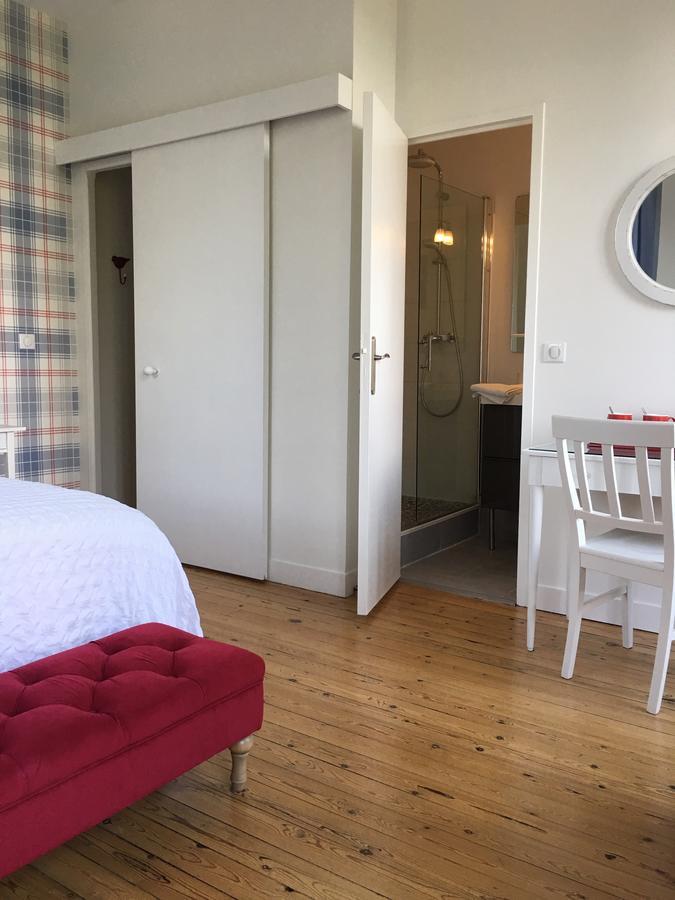Manoir Le Mesnil Bed & Breakfast Saint-Martin-aux-Chartrains Exterior photo